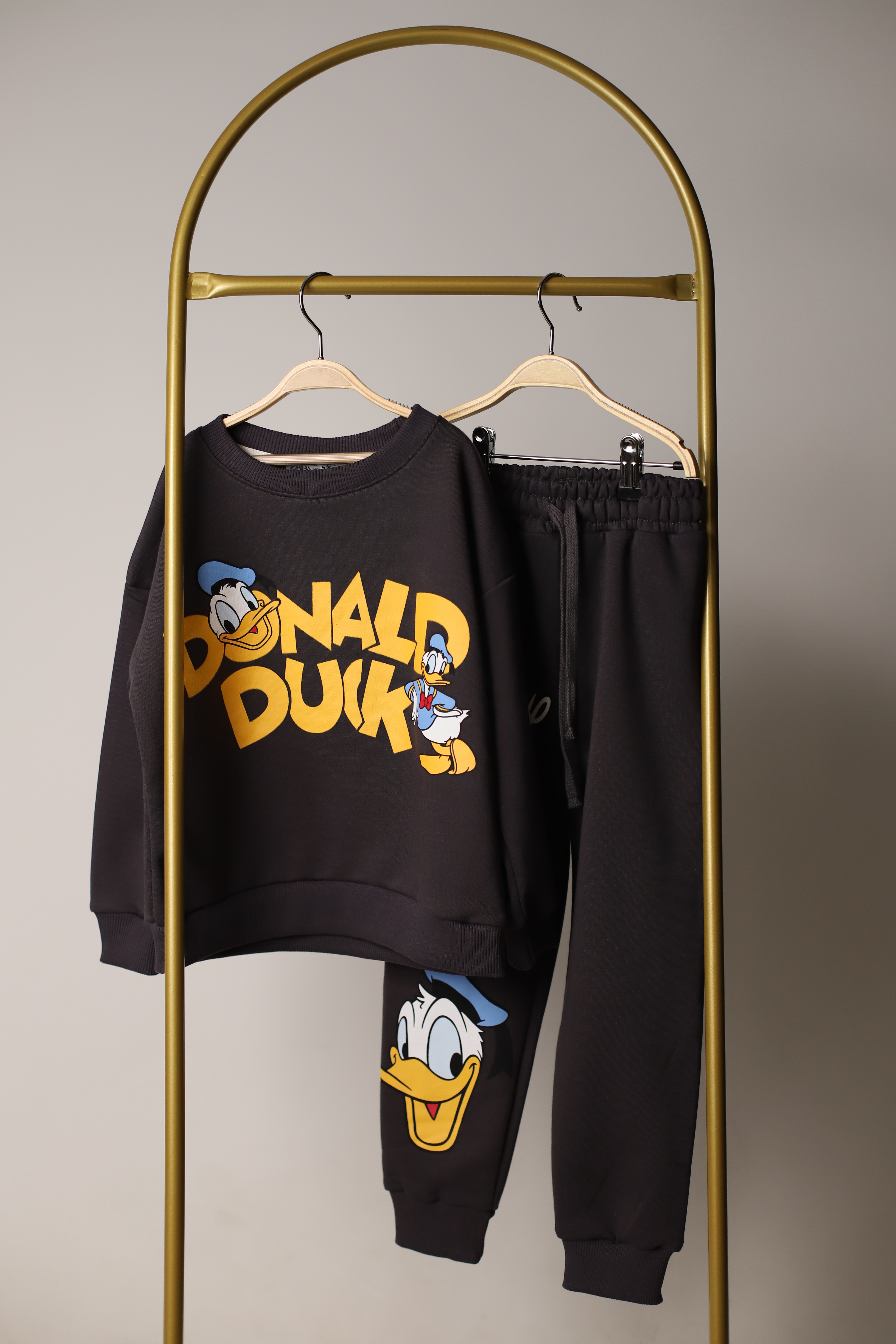 Donald Duck Kareli Sırt Baskılı Eşofman Takımı
