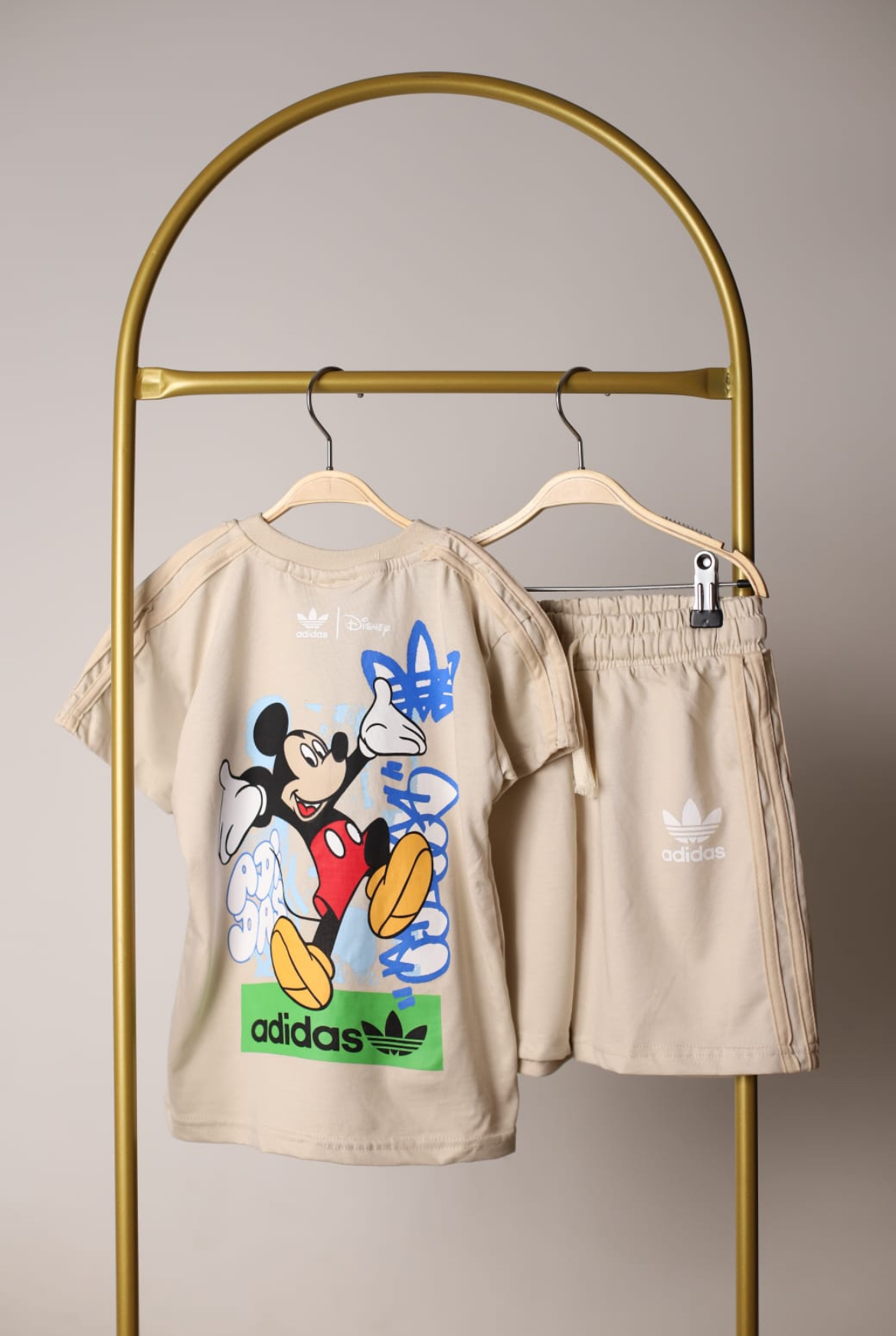 Krem Rengi Sporcu Mickey Şortlu Takım