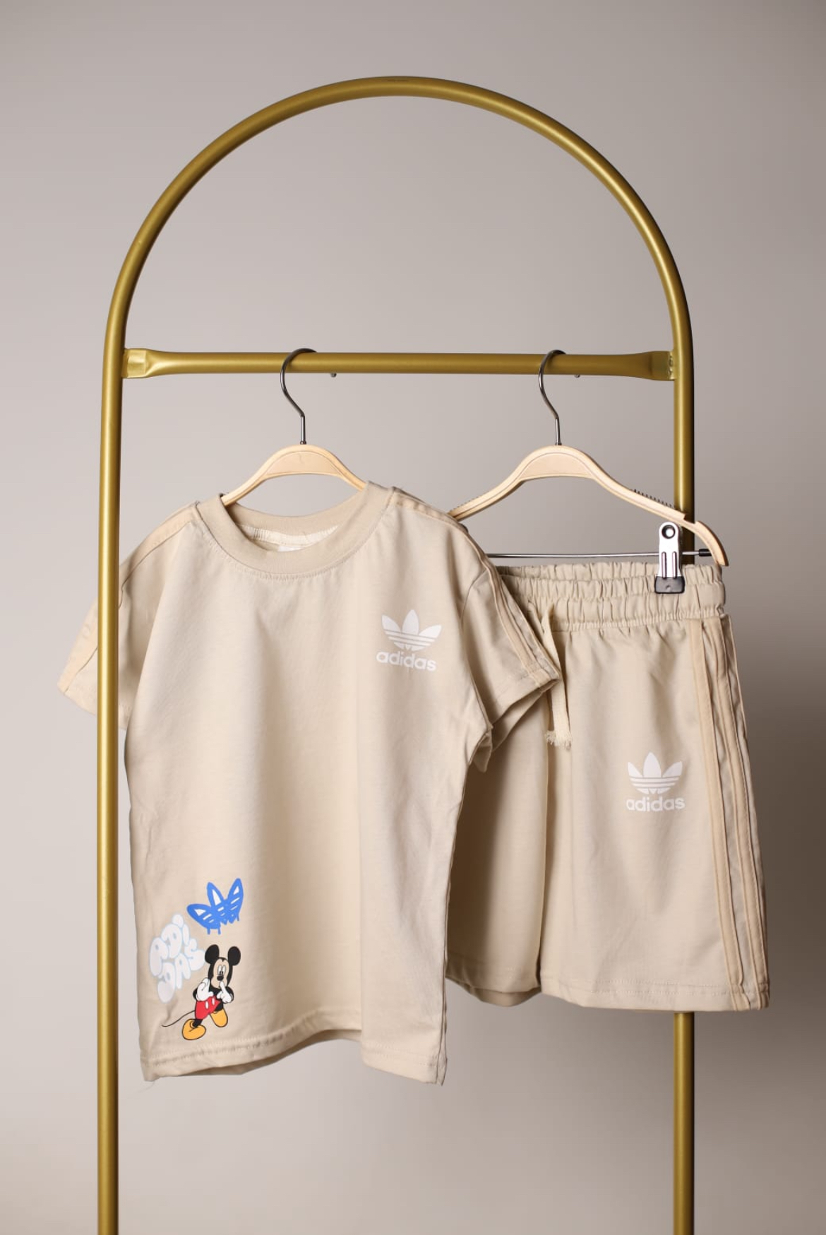 Krem Rengi Sporcu Mickey Şortlu Takım