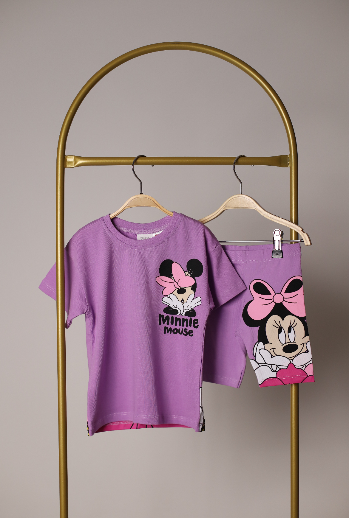Kurdele Detaylı Mor Minnie Mosue Şortlu Takım