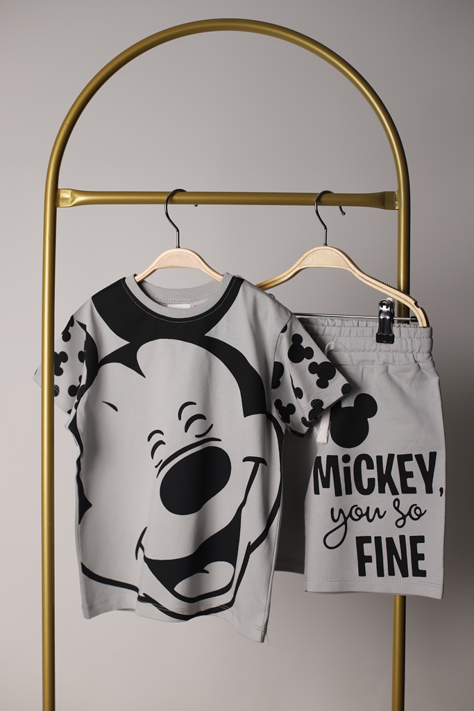 Gri Mutlu Mickey Şortlu Takım