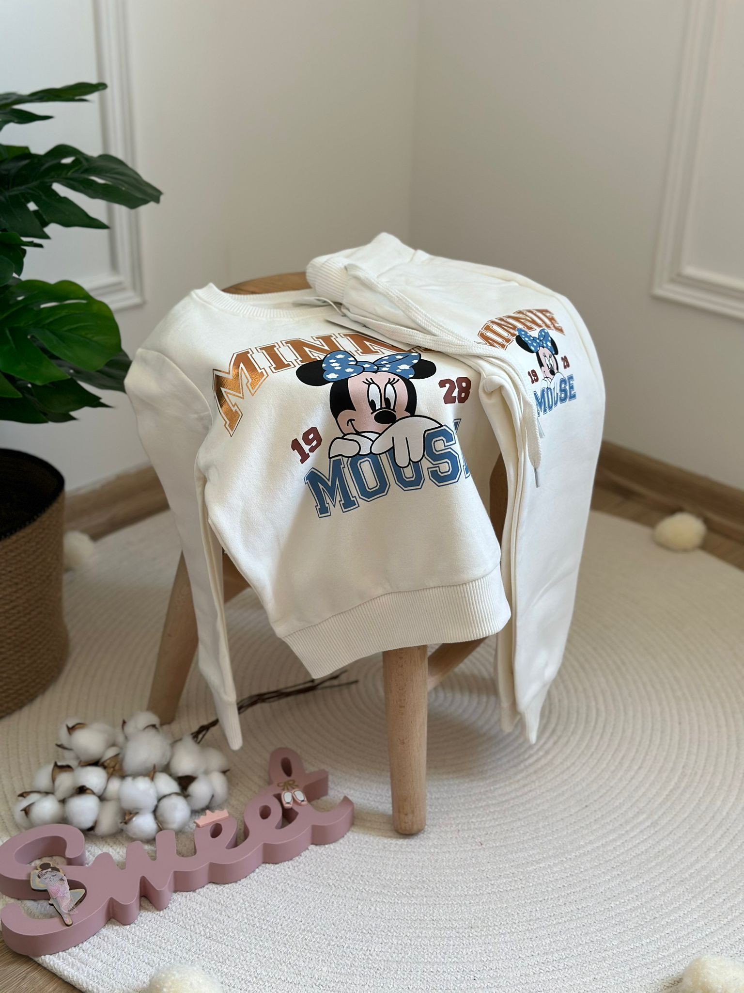 Beyaz Minnie Mouse Baskılı Eşofman Takımı