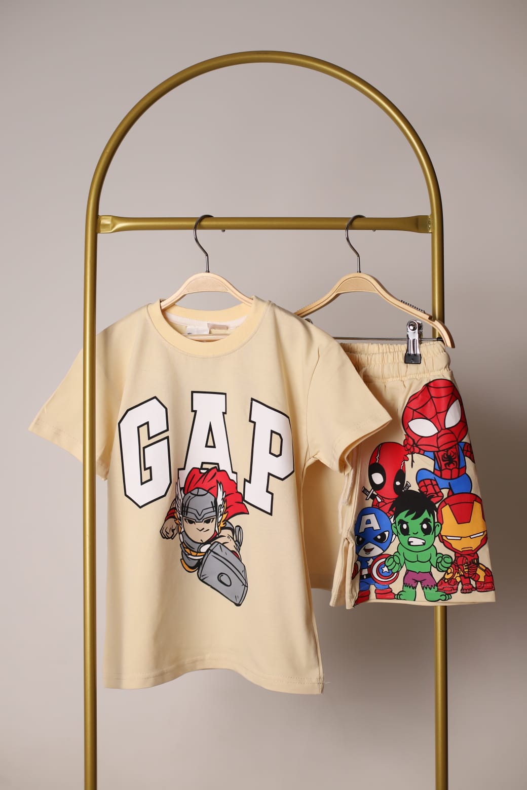 Avengers Figür Detaylı Gap Şortlu Takım