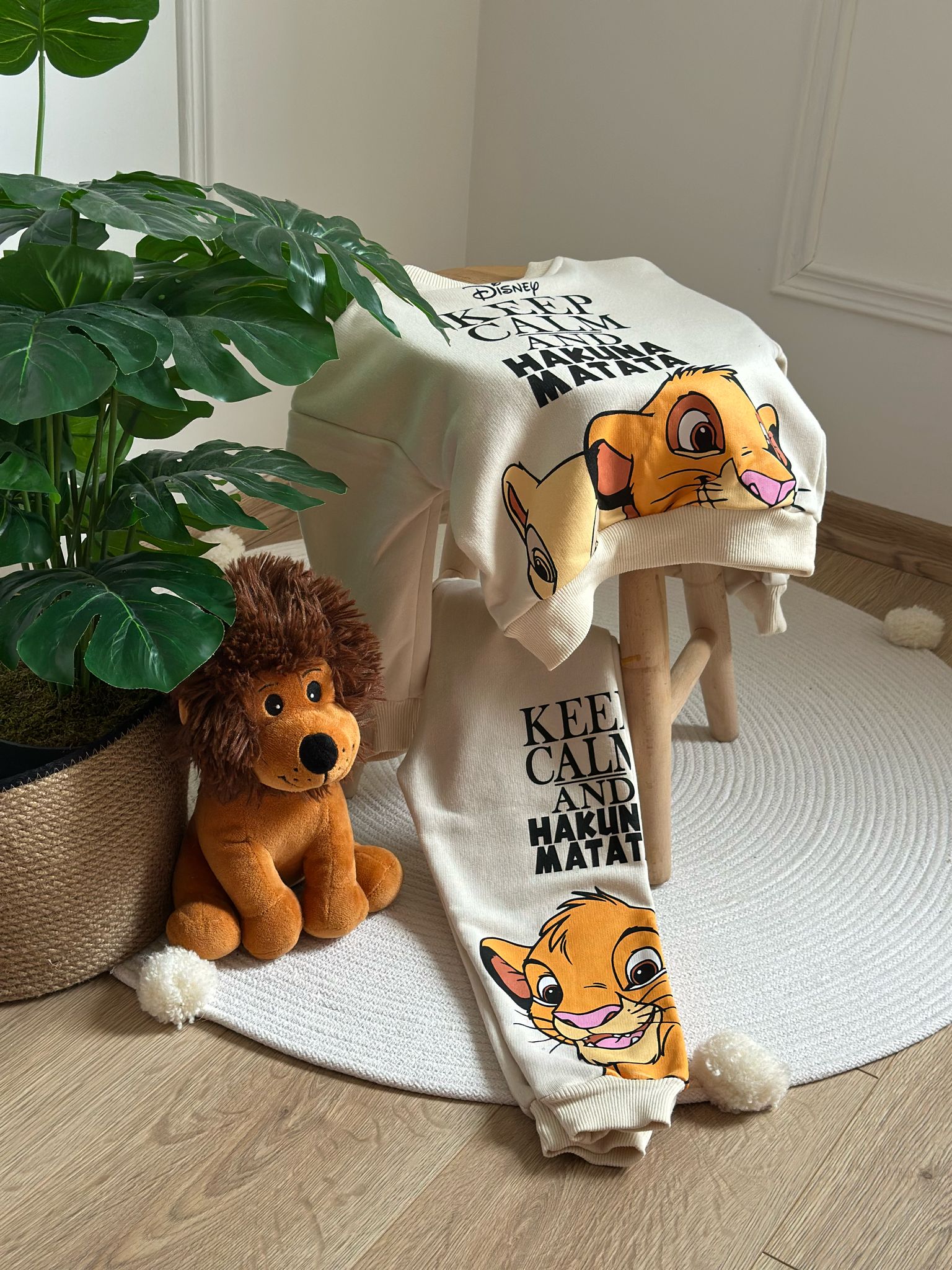 Krem Rengi Keep Calm Lion King Sırt Baskılı Eşofman Takımı