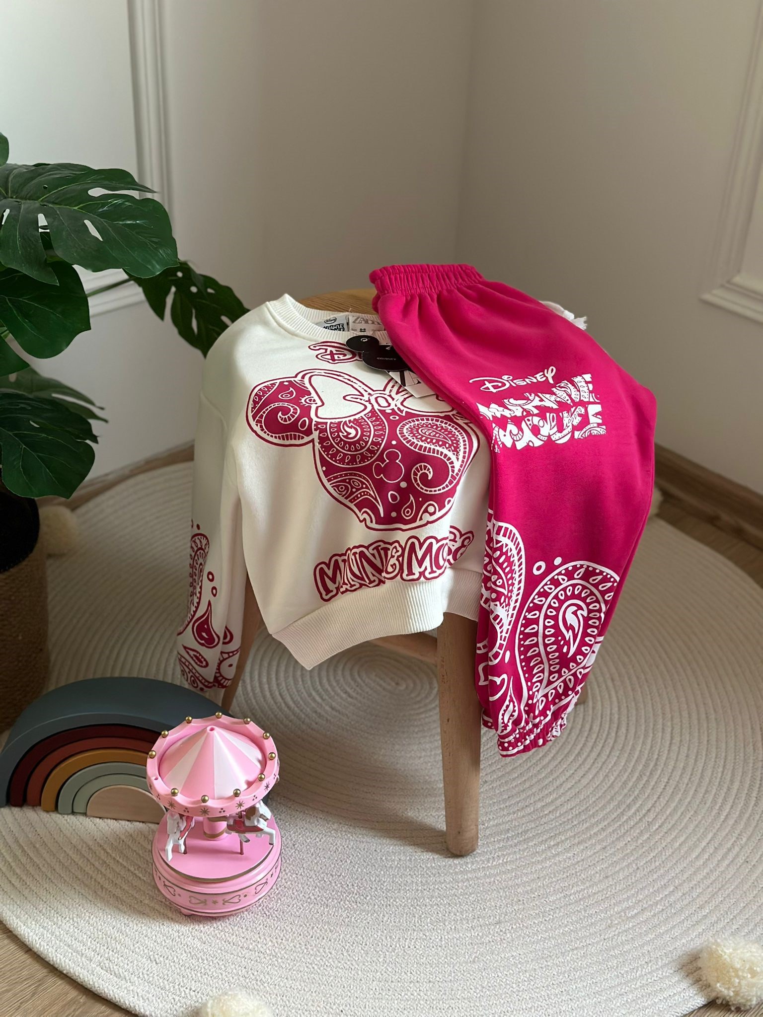 Pembe Motif Desenli Mickey Mouse Eşofman Takımı