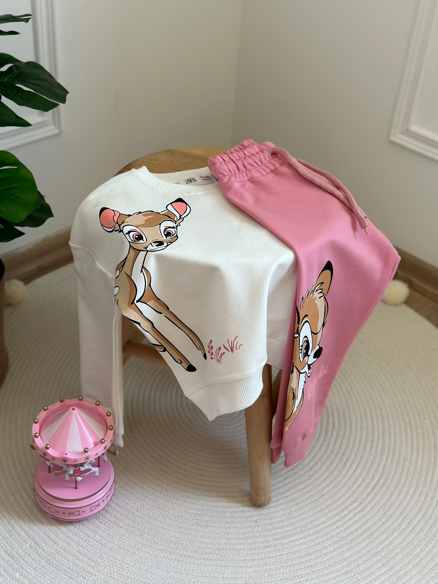 Pembe Sırt Baskılı Bambi Eşofman Takımı