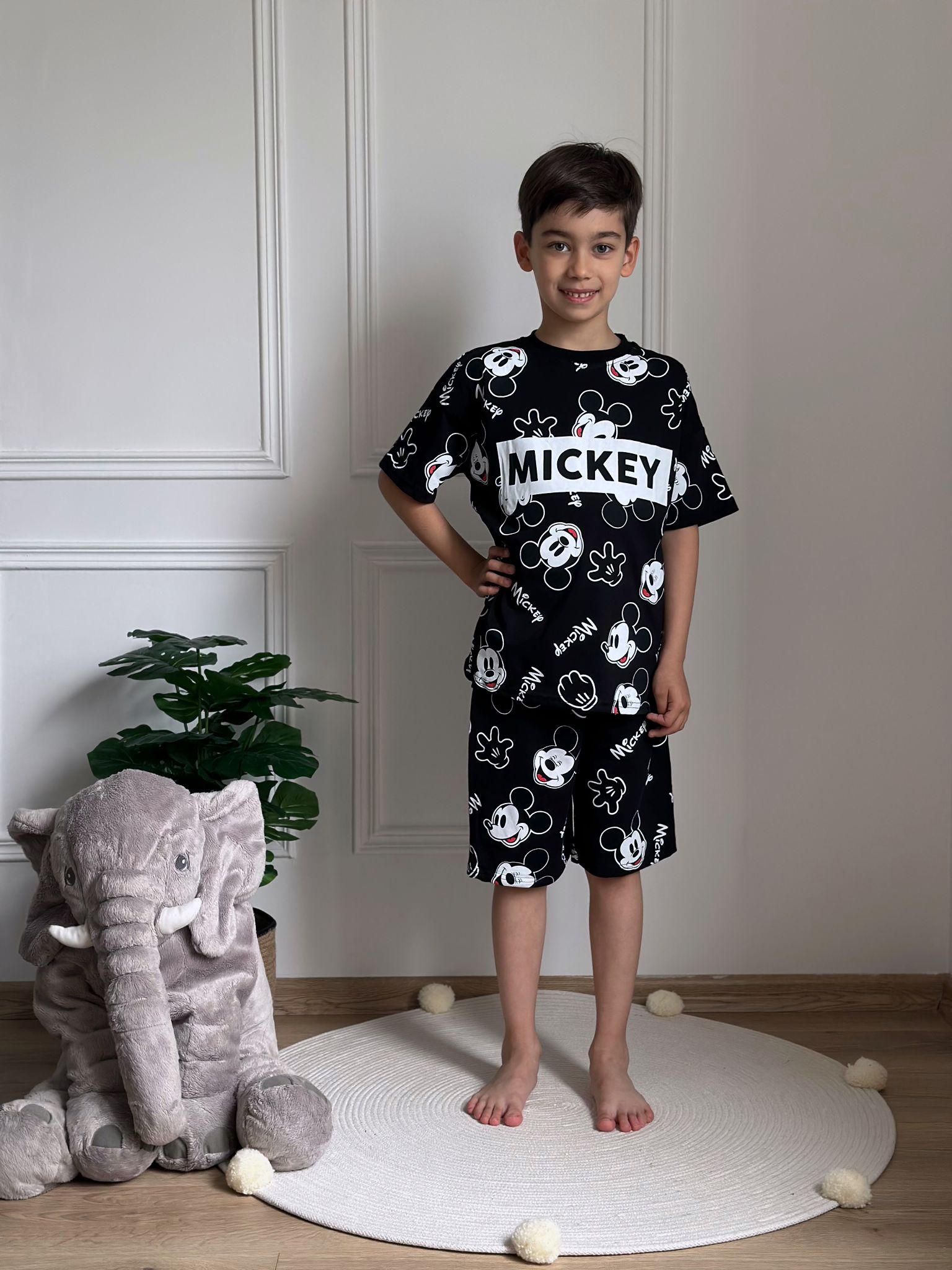 Siyah Beyaz Mickey Mouse Baskılı Şortlu Takım