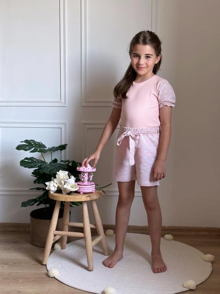 Pembe Kol Detaylı Şortlu Takım