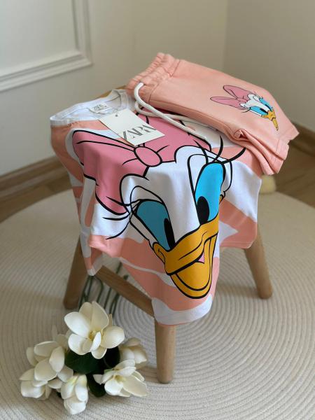 Daisy Duck Pembe Şortlu Takım