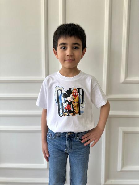 Beyaz Gap Sörf Yapan Mickey Mouse T-shirt