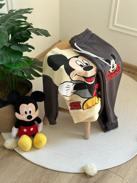Büyük Mickey Mouse Baskılı Eşofman Takımı