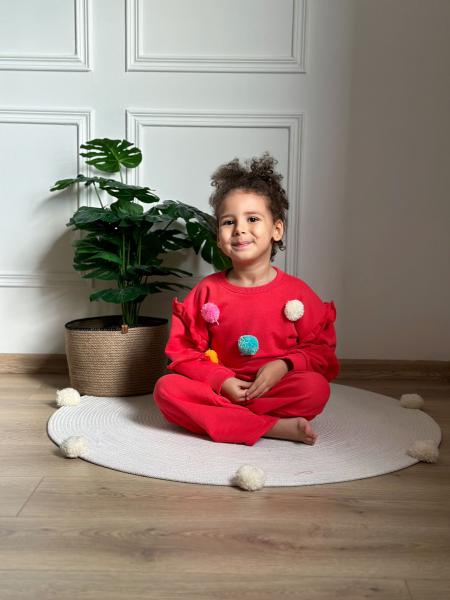 Ponpon Detaylı Kırmızı Eşofman Takımı