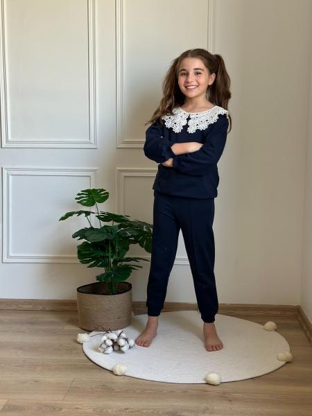 Siyah Dantel Yaka İşlemeli Eşofman Takımı