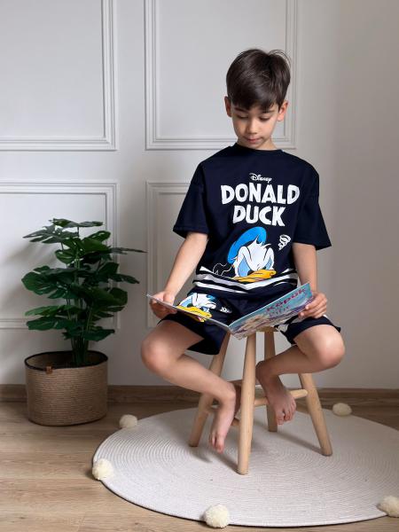 Siyah Beyaz Çizgi Detaylı Donald Duck Şortlu Takım