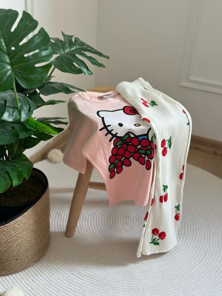 Hello Kitty Cherry İspanyol Takım