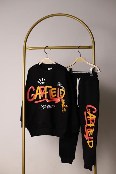 Siyah Üzeri Renkli Garfield Sırt Baskılı Eşofman Takımı