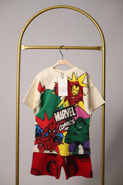 Marvel Kırmızı Şortlu Takım