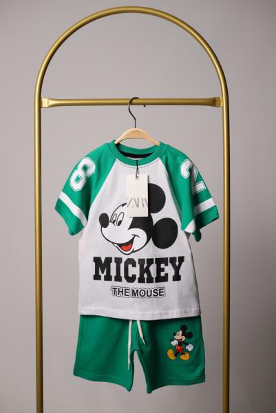Mickey The Mouse Baskılı Yeşil Şortlu Takım