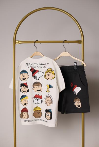 Peanuts Sırt Baskılı Şortlu Takım