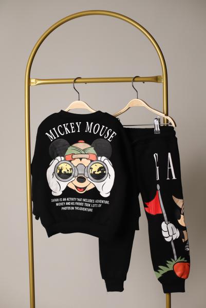 Siyah Bayraklı Mickey Mouse Eşofman Takımı