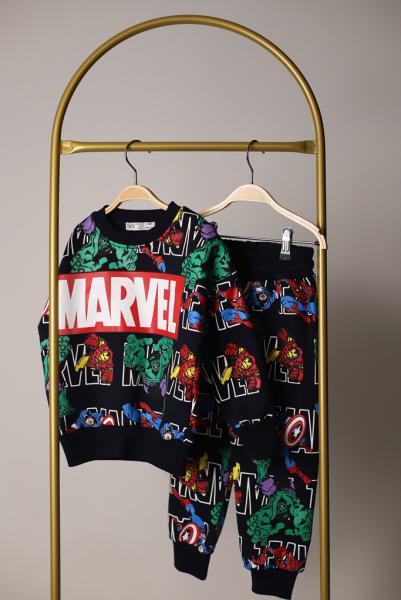 Siyah Üzeri Renkli Marvel Eşofman Takımı