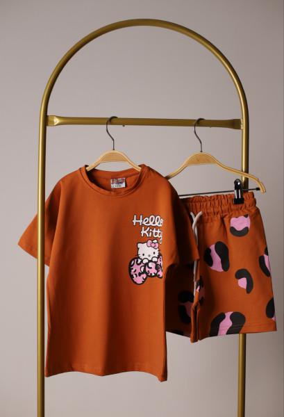 Kahverengi Leoparlı Hello Kitty Takım