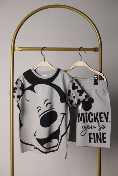 Gri Mutlu Mickey Şortlu Takım