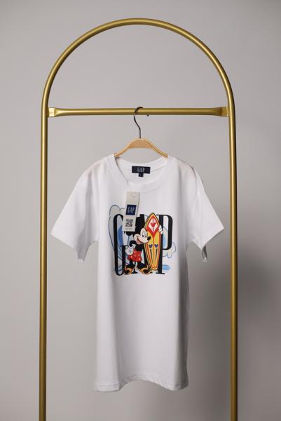 Beyaz Gap Sörf Yapan Mickey Mouse T-shirt