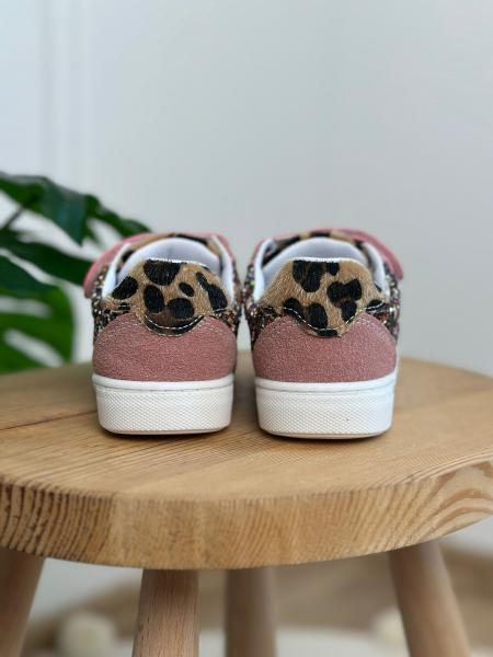 Pembe Leopar Ve Yaldız Detaylı Sneaker