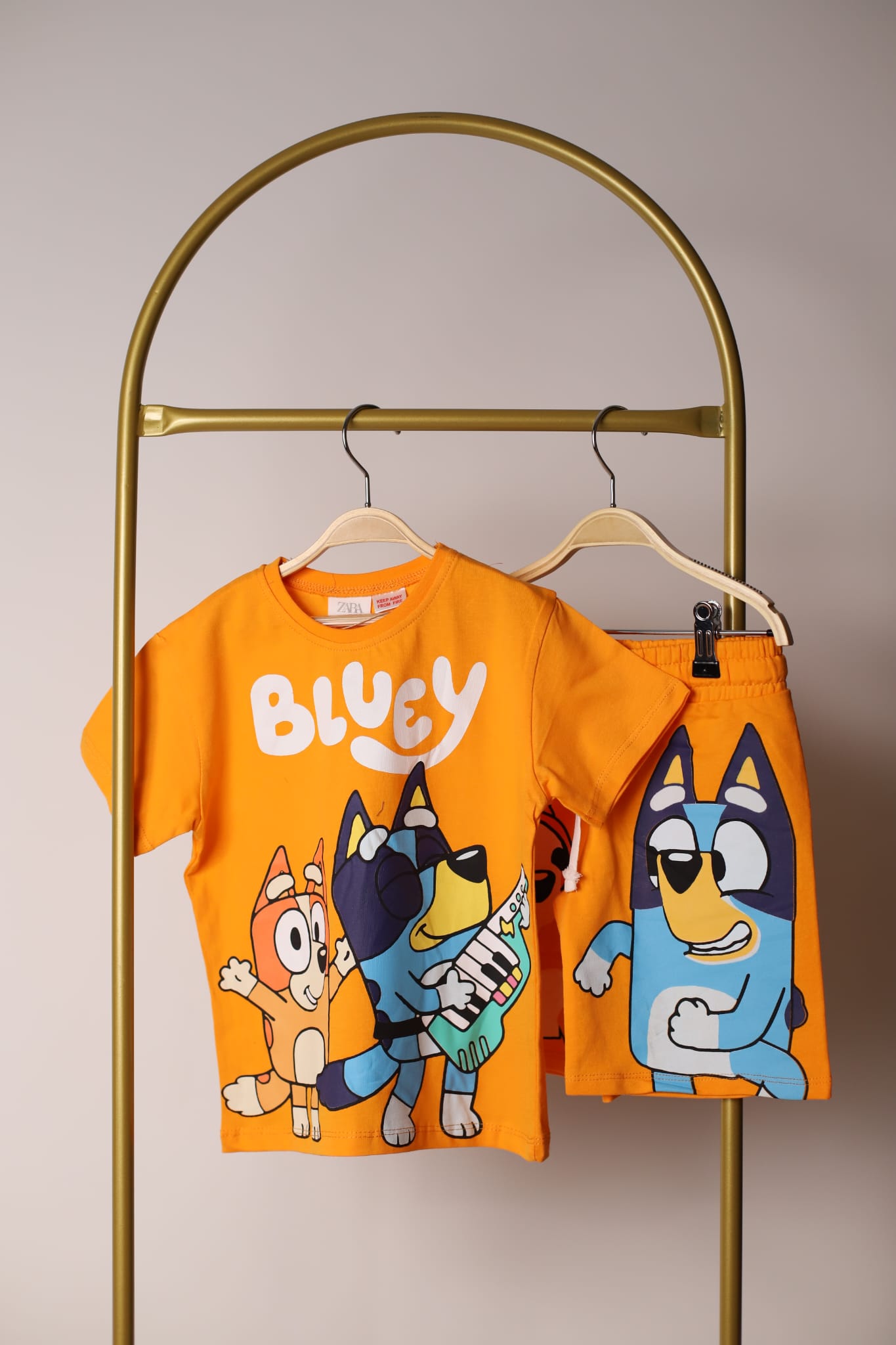 Dansçı Bluey Turuncu Şortlu Takım